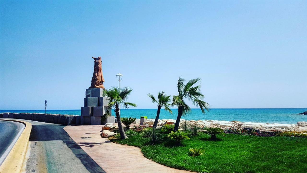 Casa Vacanze Torre Dei Gualtieri Villa San Benedetto del Tronto Luaran gambar